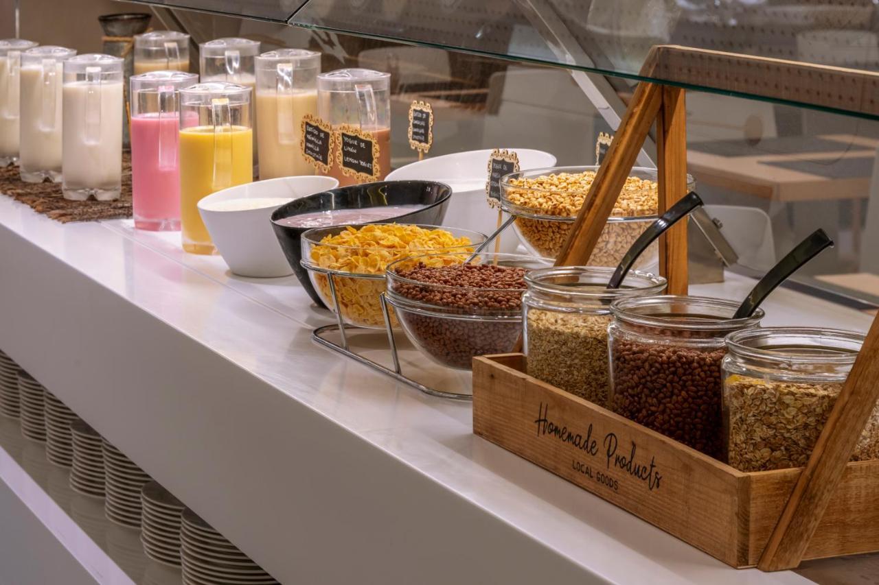 Alhambra Hotel 4*
