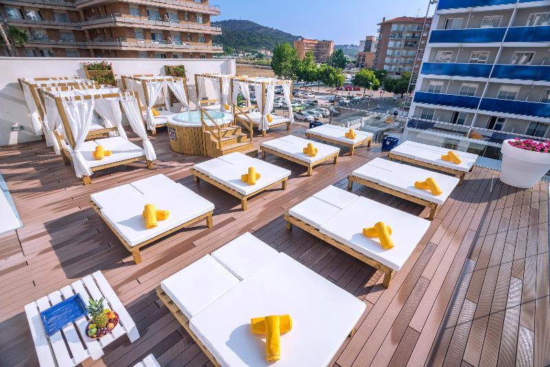 Alhambra Hotel Santa Susanna